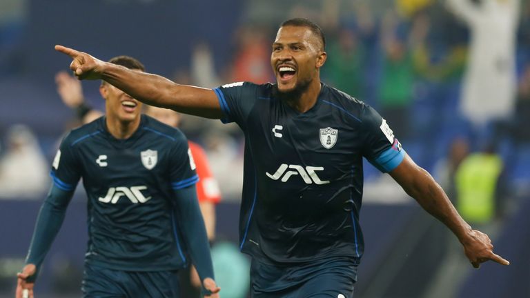 Salomón Rondón of CF Pachuca celebrates after scoring his team's third goal during the Intercontinental Cup soccer match between Botafogo and CF Pachuca in Doha, Qatar, Wednesday, Dec. 11, 2024. (AP Photo/Hussein Sayed)