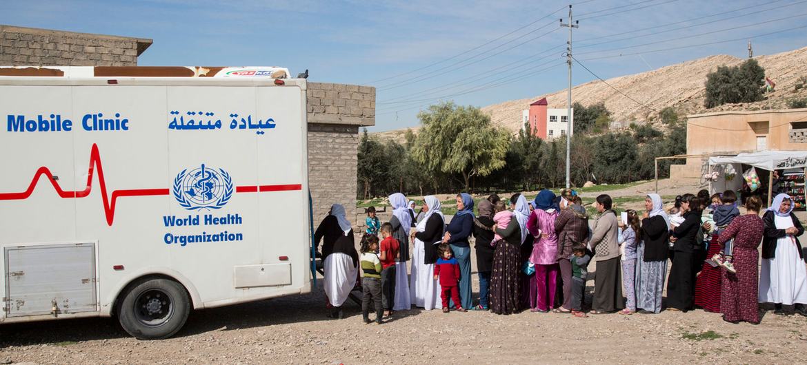 A WHO mobile clinic provides services in Duhok, Iraq. (archive)