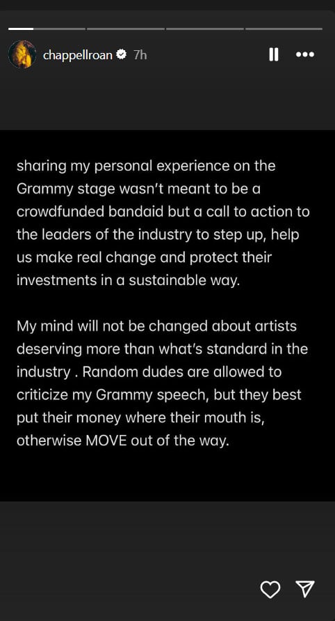 Chappell Roan applaud when criticizing the opinion article
