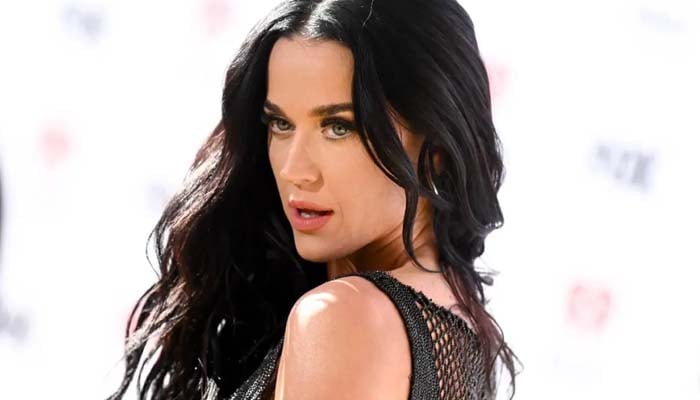 Katy Perry breaks silence about the negative criticism of album 143