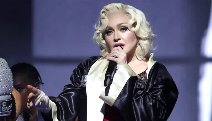 Madonna revives the Catholic controversy with the last movement