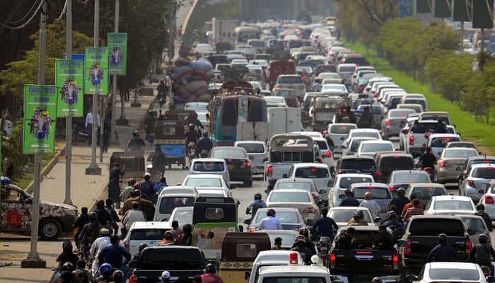 A large number of vehicles trapped in the traffic jam owed in Sharea Faisal N Karachi on February 17, 2025. - PPI