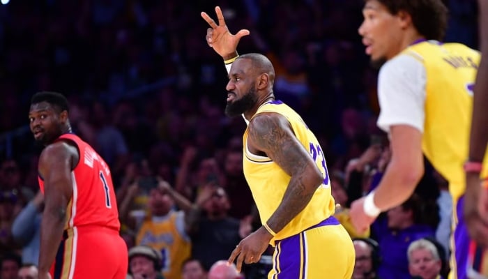 The Los Angeles Lakers striker, LeBron James (23), reacts after scoring a three -point basket and registering 50,000 points of the career NBA against the Pelicans against the New Orleans during the first half at Crypto.com Arena, Los Angeles, California, USA, March 4, 2025.