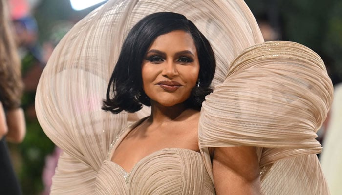 Mindy Kaling accredits Reese Witherspoon to urge her to hug maternity