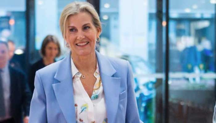 Duchess Sophie Visitas Hospital Royal