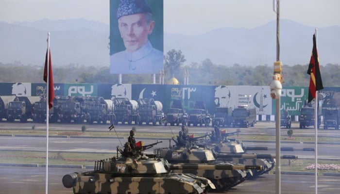 The Pakistani armed forces in tanks participate during the Pakistan Military Parade in Islamabad, Pakistan, March 23, 2016. - Reuters