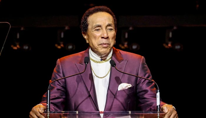 Smokey Robinson denies accusations of sexual assault