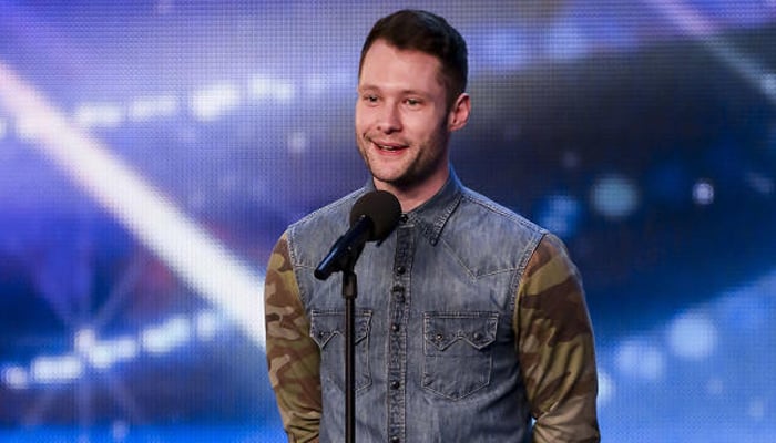 Felum Scott receives the Brit Billion award