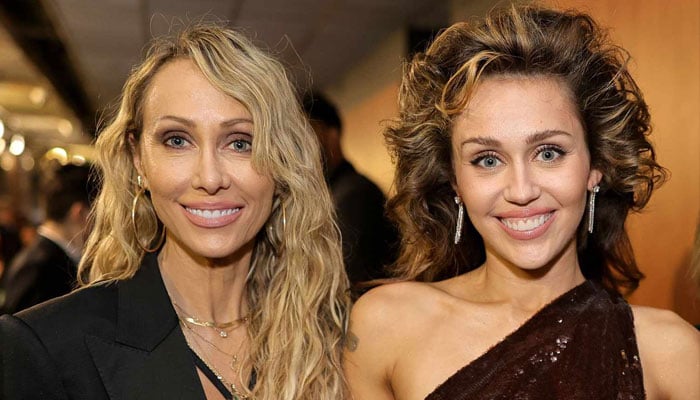 Miley Cyrus obtains a new ink dedicated to Mom Tish