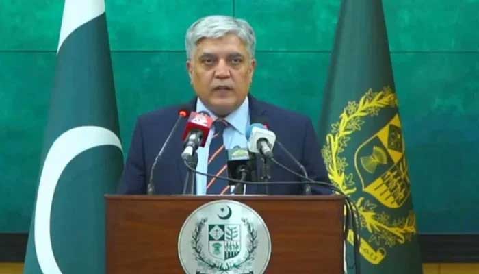 The spokesman for the Ministry of Foreign Affairs, Shafqat Ali Khan, is aimed at a press conference in Islamabad on May 16, 2025. - Facebook/Archive