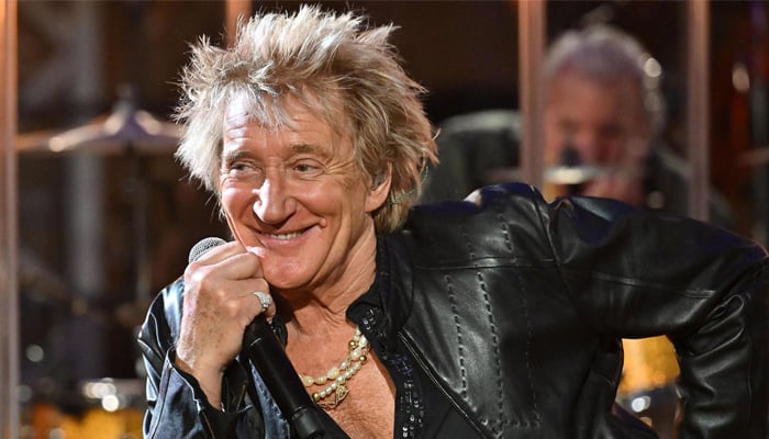 Sir Rod Stewart reveals that he almost left the Glastonbury concert