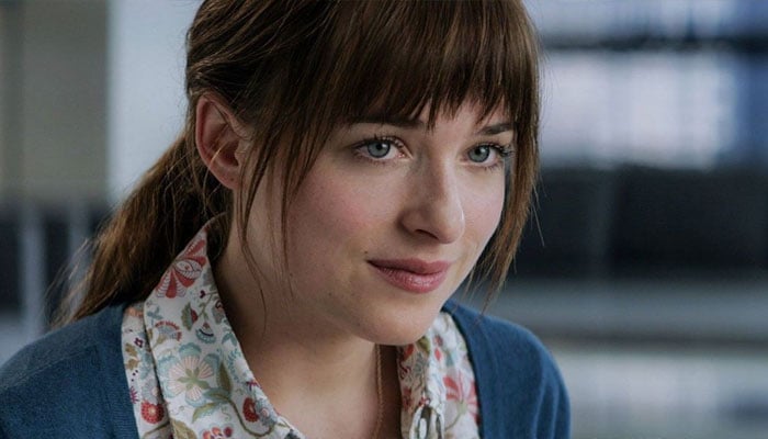 Dakota Johnson remembers his first role as Oncsreen