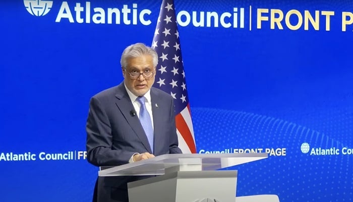 VicePrimer Minister and Minister of Foreign Affairs, Ishaq Dar, speaks at Atlantic Council, a group of American experts that focuses on international affairs, in Washington, USA, UU., On July 25, 2025.