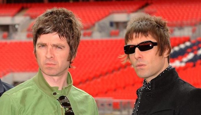 Liam, Noel Gallagher Shake Things just before Oasis Live '25 Tour
