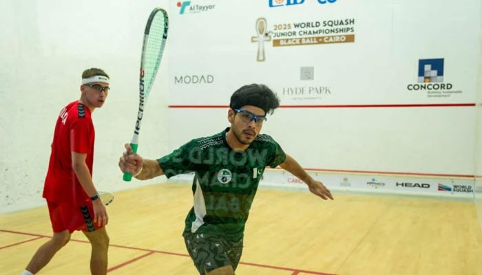 Pakistans Anas Ali Shah (right) in Action during his team competition game for men in the Junior Squash Junior Squash Championship against Poland Franciszek Michniewicz at the Black Ball in Cairo on July 29, 2025. - Reporter