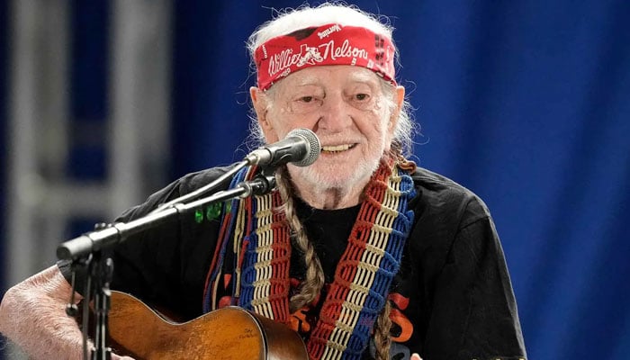 Willie Nelson calls Oklahoma's show for this reason