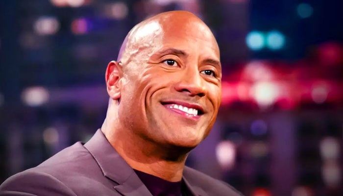 Dwayne Johnson performs traditional Samoa dance with mom, daughters