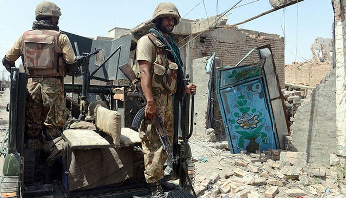 Pakistan's army soldiers Patulate during a military operation against Taliban militants, in the main city of Miramnshah in North Wazirist. - AFP/file