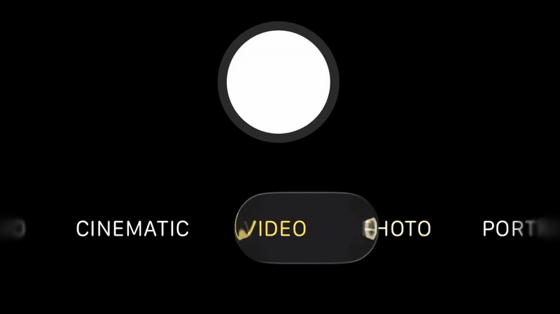 A video that shows the navigation bar of the iOS 26 camera application