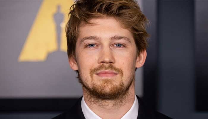 Joe Alwyn keeps him informal at Rare Outing Post Taylor Swift and Travis Kelce engagement news