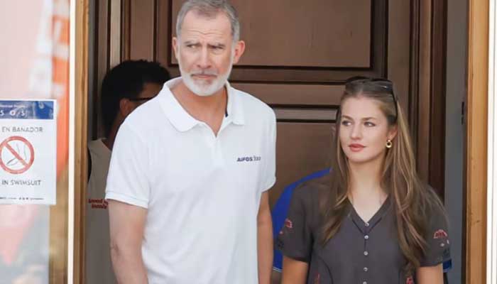King Felipe VI of Spain with his daughter Princess Leonor