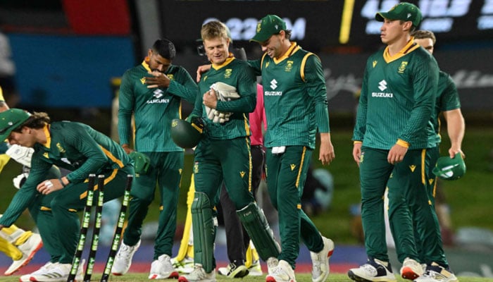 South Africa players celebrate the victory after the first one-day Crickt's first game (ODI) between Australia and South Africa at the Cazalys Stadium in Cairns on August 19, 2025.-AFP/Archive