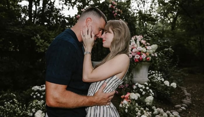 Travis Kelce's family reacts to Taylor's swift commitment