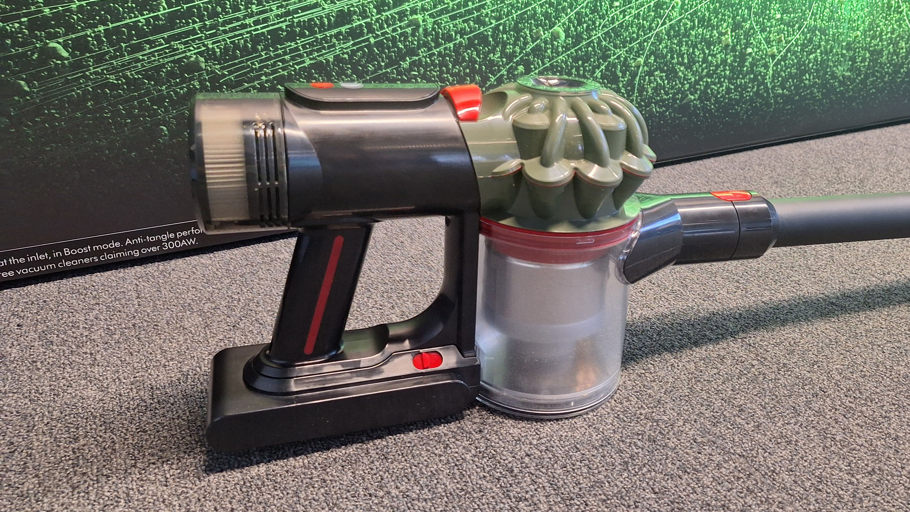 Dyson V8 cyclone