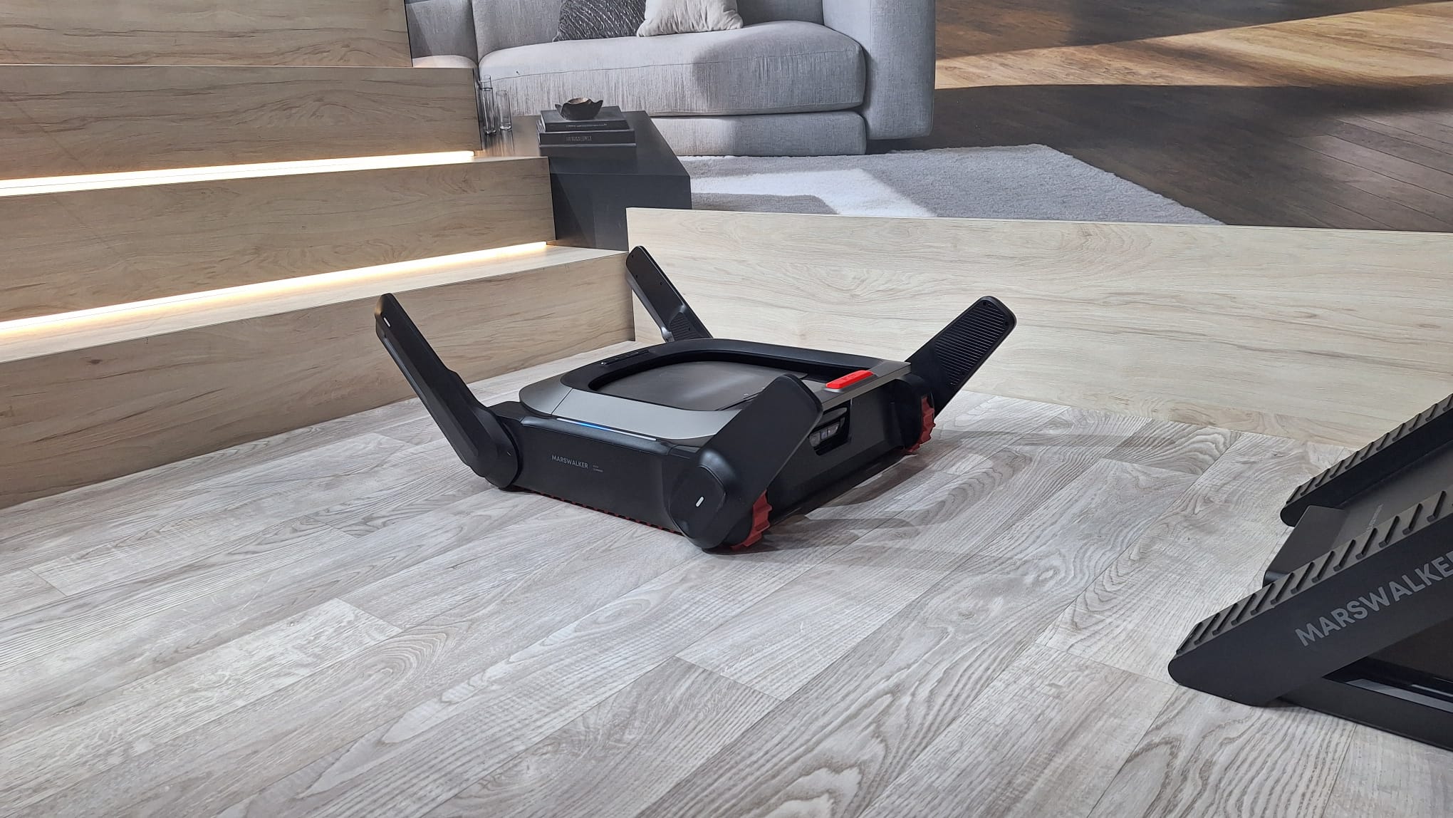 Eufy Marswalker Stairpbing Robot