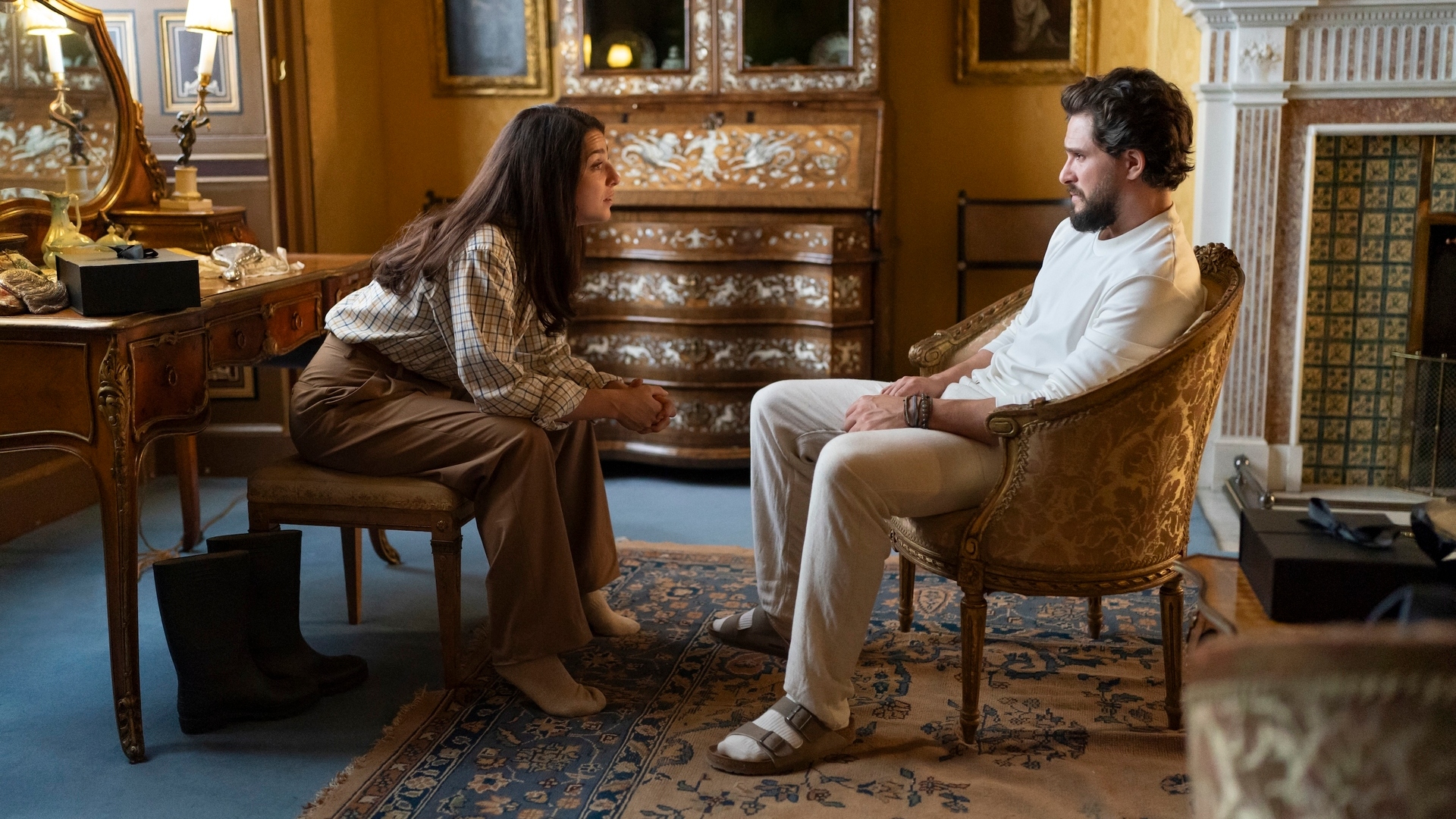 Yasmin leans towards Henry in season 3 of the industry