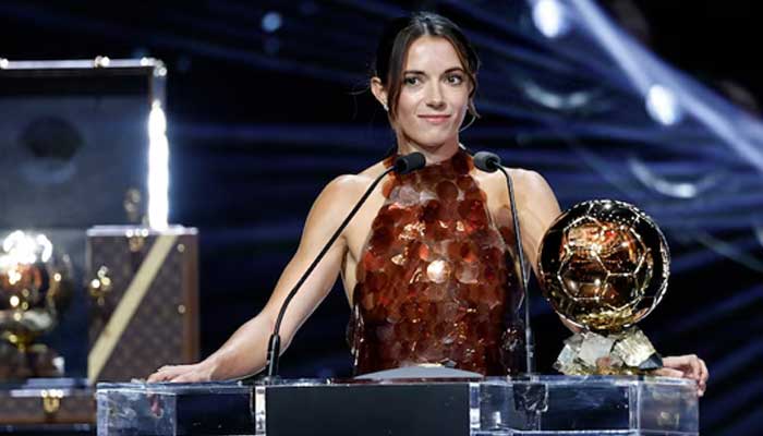 FC Barcelonas Aitana Bonmati makes a speech after winning the Womens Ballon Dor Award, September 22, 2025. - Reuters