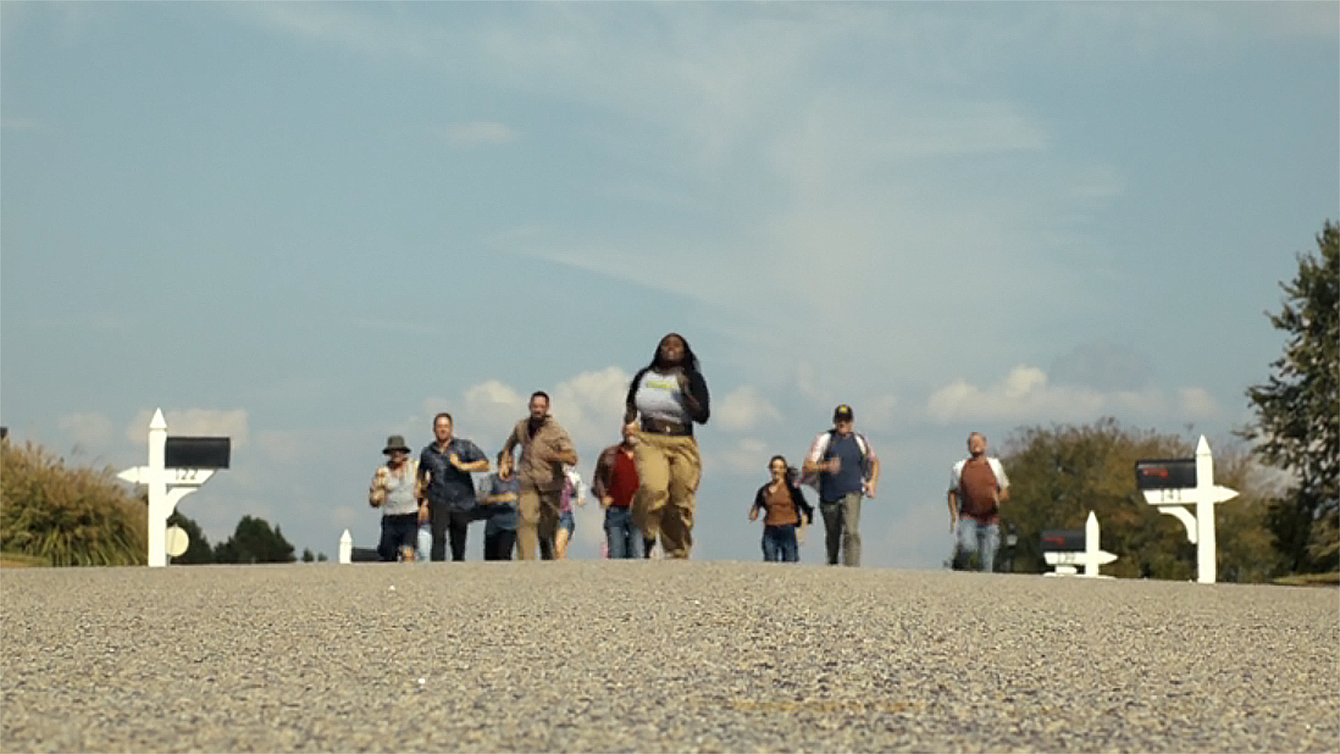 Adebayo leota fleeing a baying mafia in Peacemaker season 2 episode 6