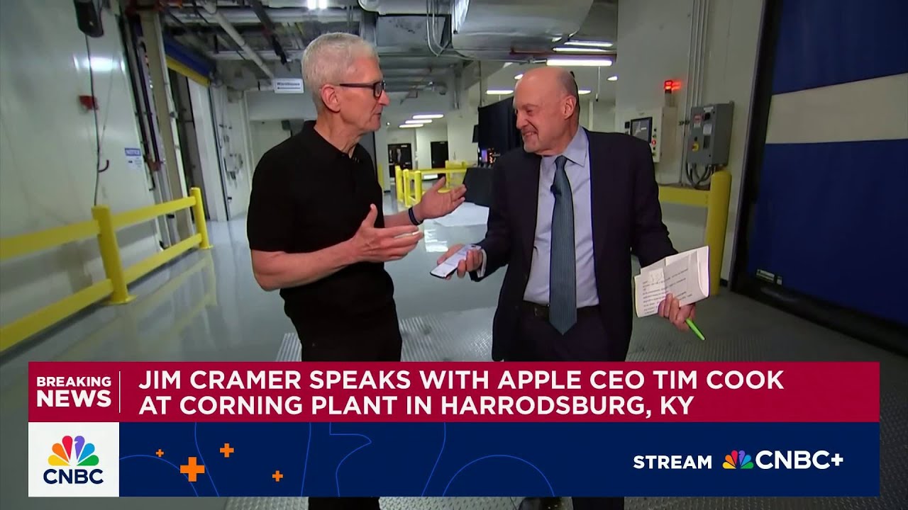 Jim Cramer talks to the Apple Tim Cook CEO at Corning Plant in Harrodsburg, Ky - YouTube