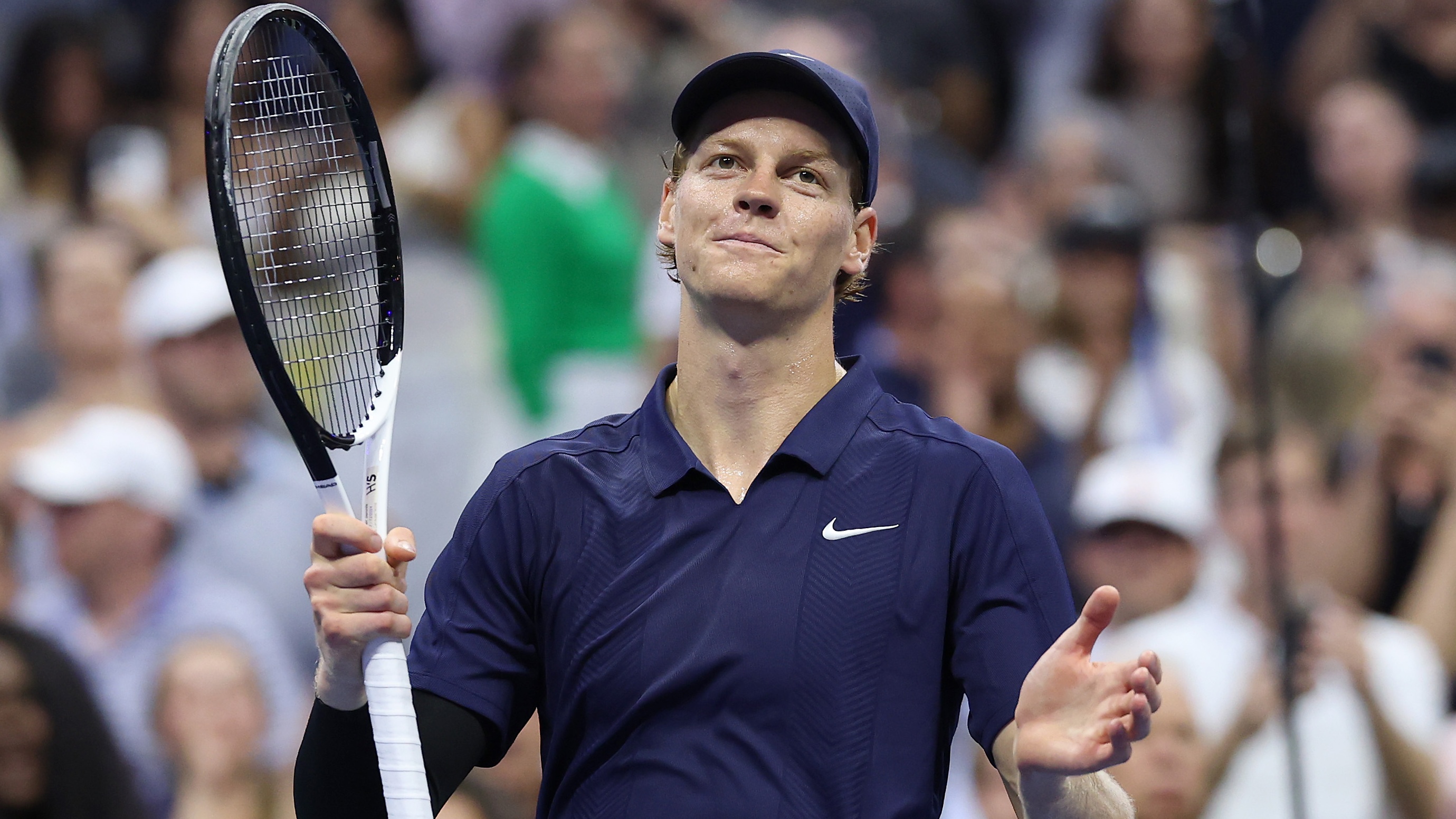 Jannik Sinner in the United States Open of the 2025 in the crowd after his victory.