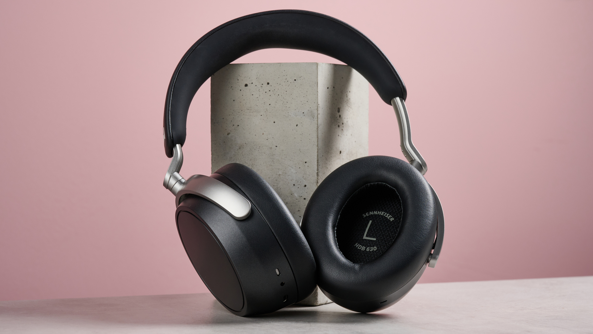Sennheiser HDB 630 leaning against a stone