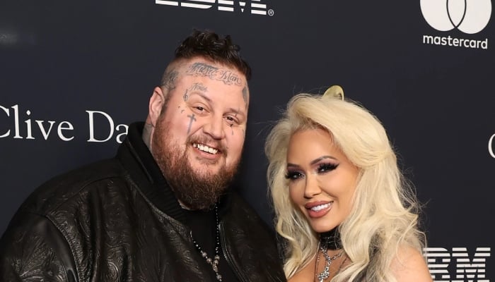 Photo: Bunnie Xo gives a fitting response to critics after Jelly Rolls' confession