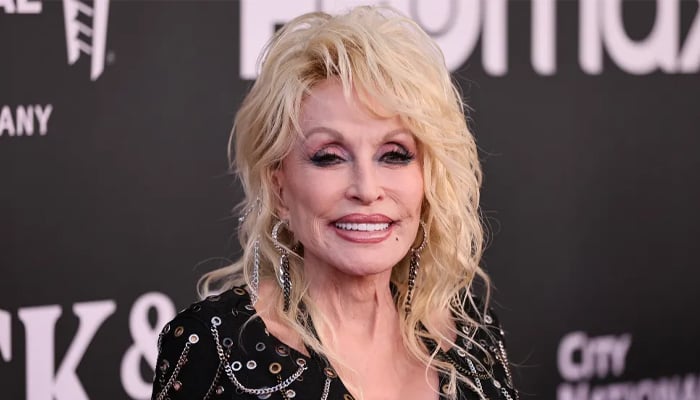 Dolly Parton's sister was awake all night praying for her health
