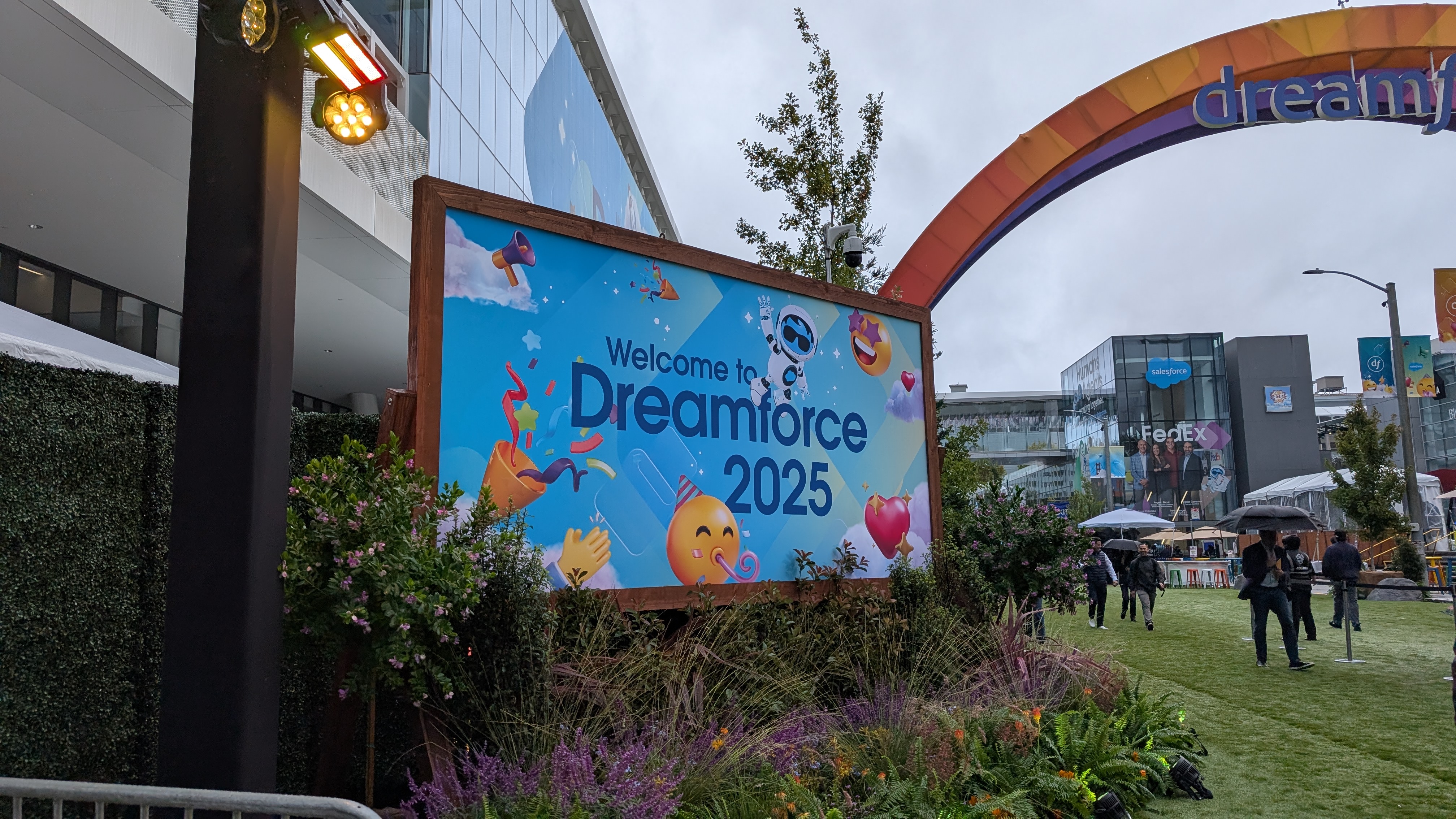 Dreamforce 2025 sign