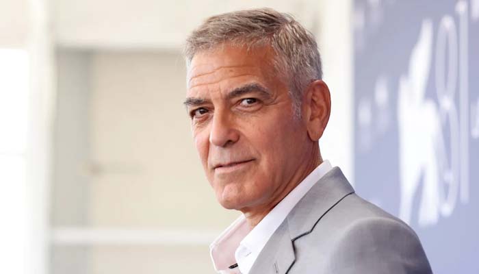 George Clooney reveals that to the stars