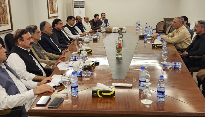 The representatives of the Federal Government and the Awami Action Committee of Jammu Cashmir