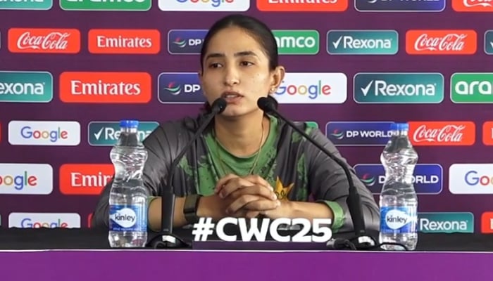 Pakistan's Omaima Sohail addresses a press conference at the R Premadasa Stadium in Colombo on October 17, 2025. – Screenshot via ICC