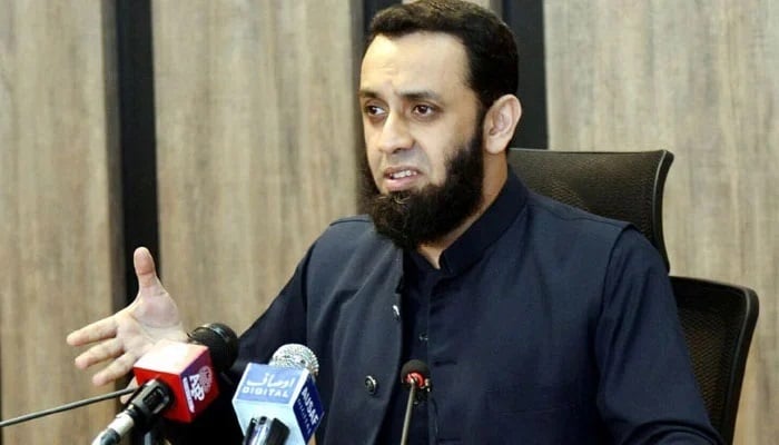 Federal Minister of Information and Broadcasting Attaullah Tarar delivers a speech at an event. — APP/File