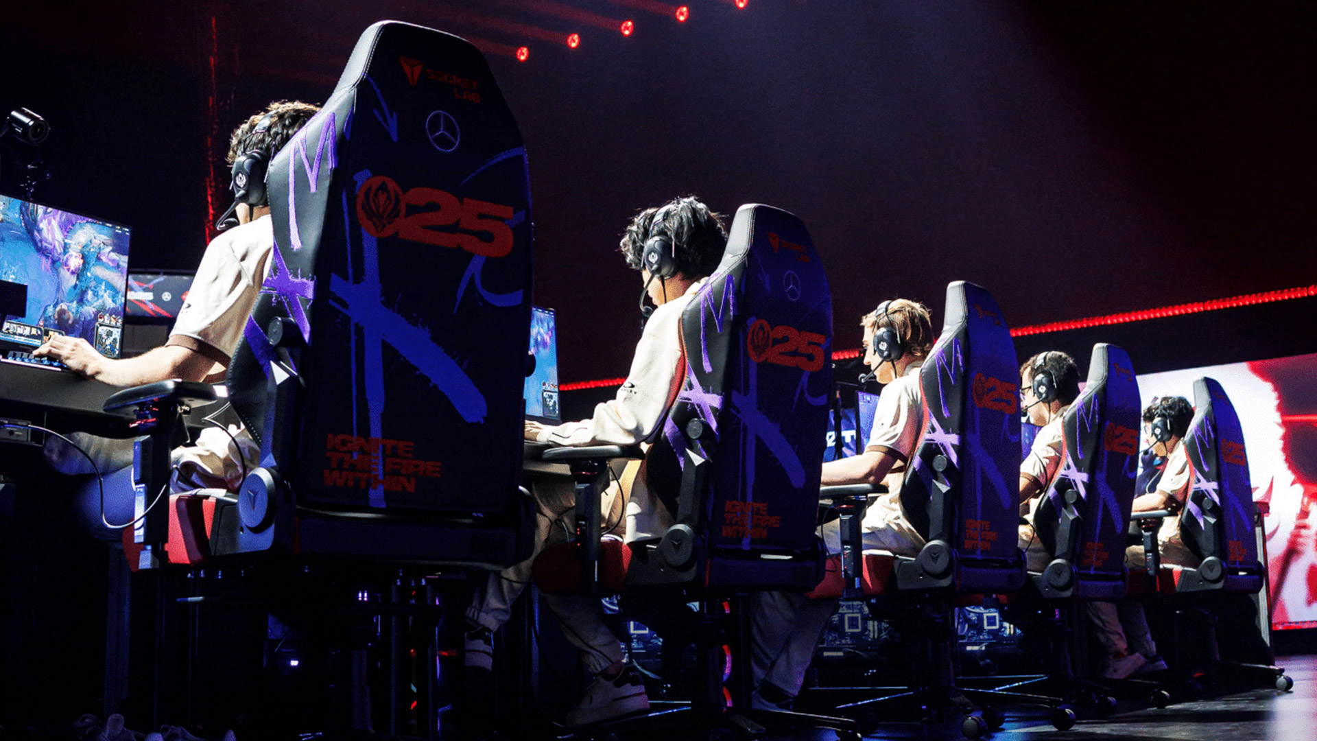A row of electronic sports players in a tournament with the new precision plates of Secretlab Infinite
