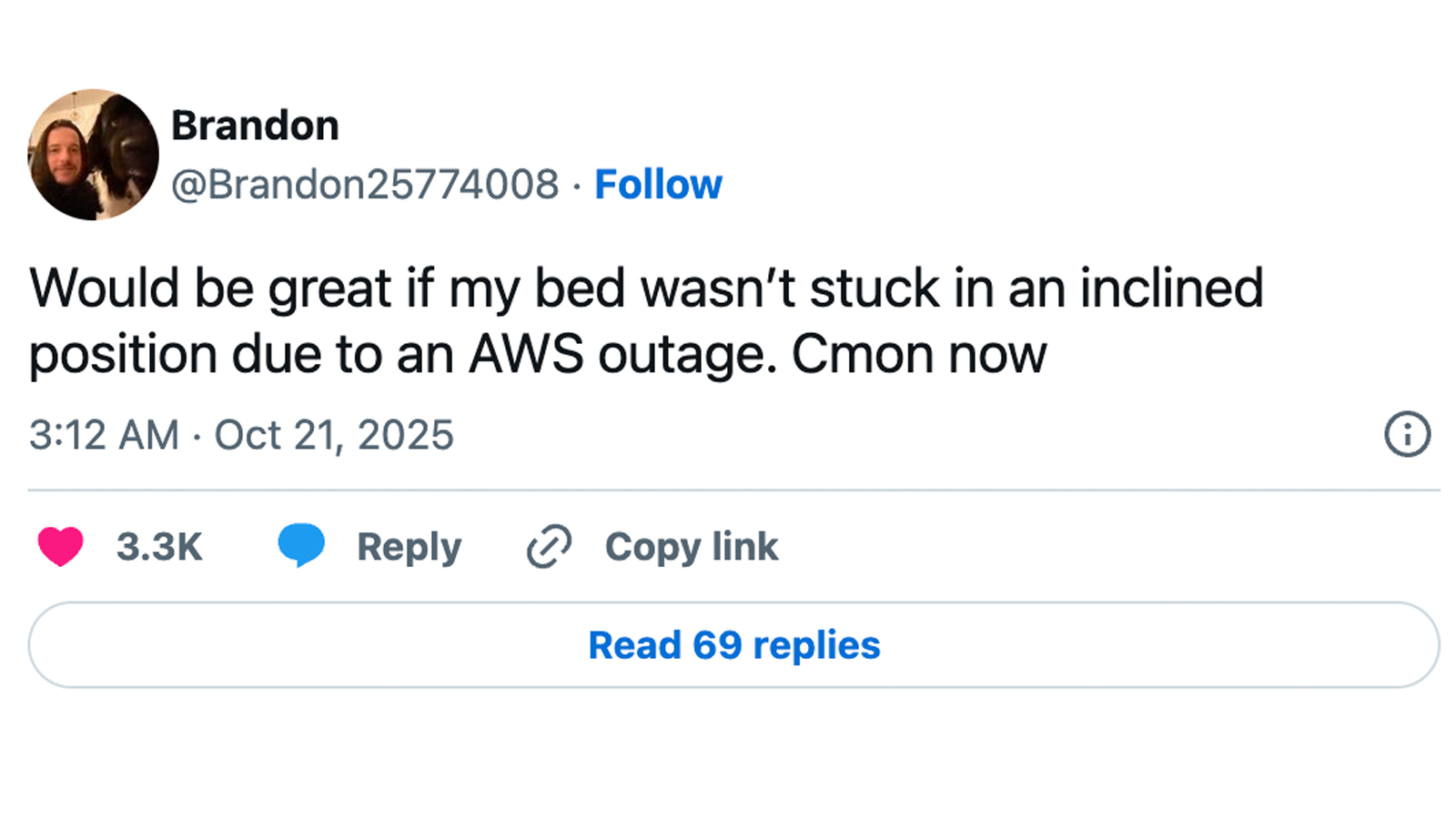 An X tweet about the Eight Sleep bed during the AWS outage