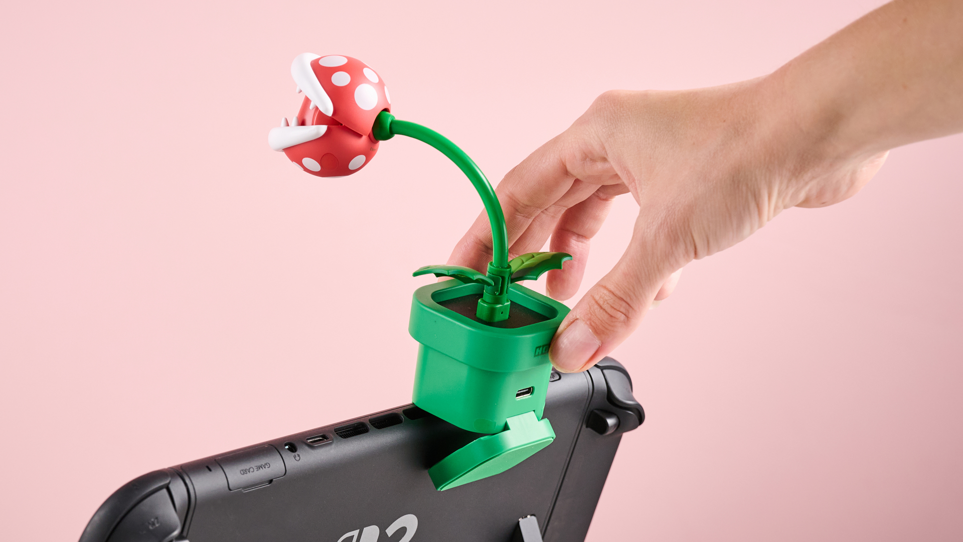Someone builds the Hori Piranha Plant camera for Nintendo Switch 2