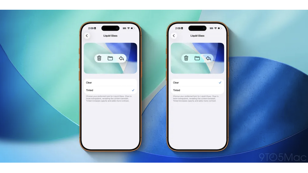 Tinted and clear Liquid Glass options in an iOS 26.1 beta