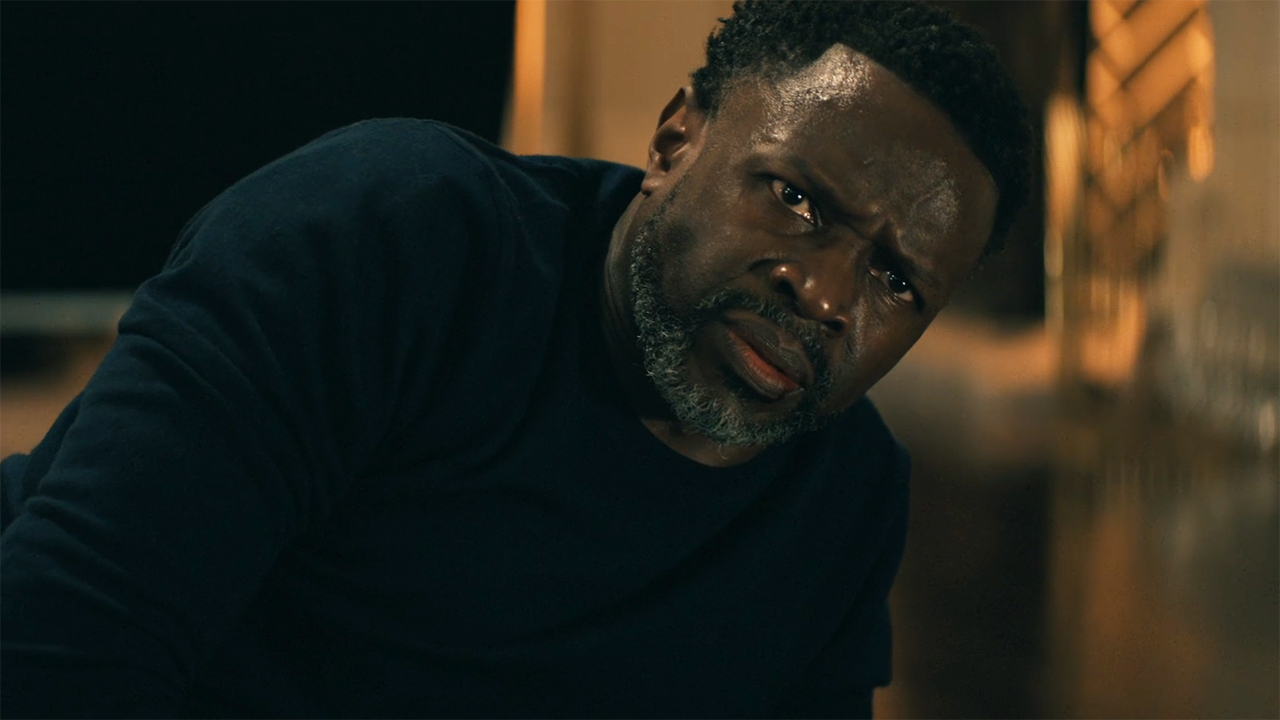 Polarity appears angry while leaning on a wooden floor in Gen V season 2 episode 6.