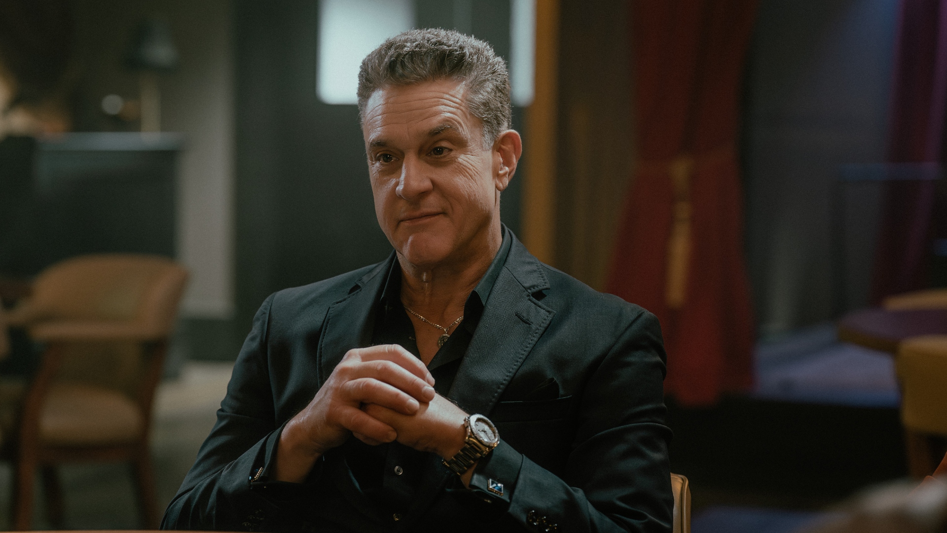 Goodie crosses his hands on Tulsa King season 3