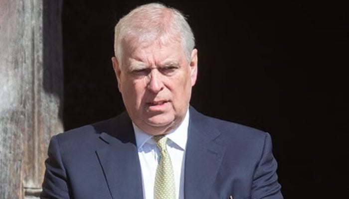 Andrew Mountbatten Windsor starts talking to himself: Insider