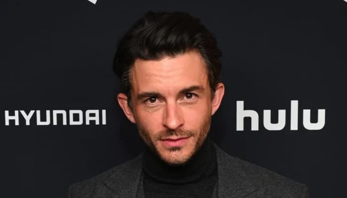 Jonathan Bailey talks about 'lonely times in childhood'